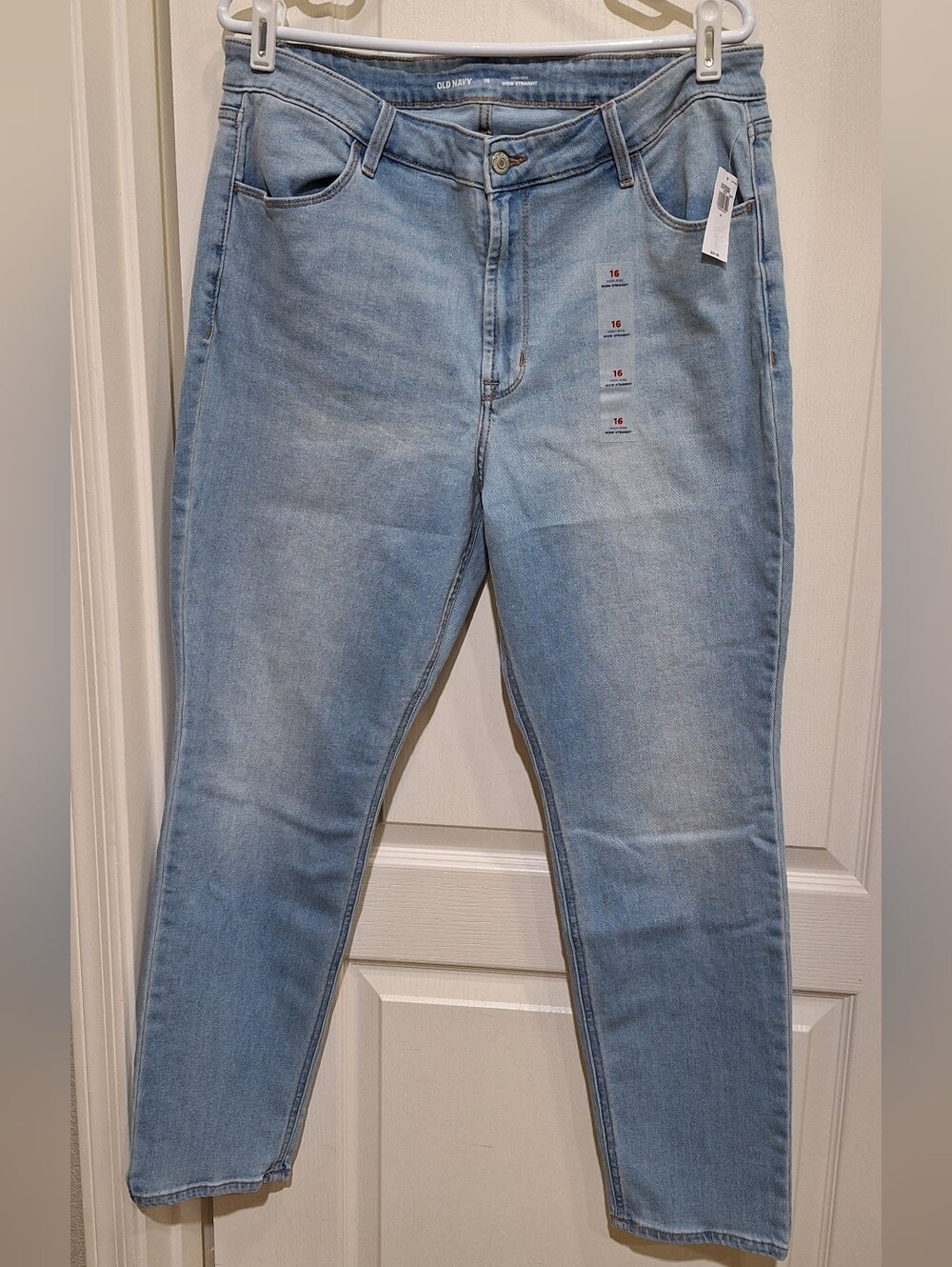 NWT Old Navy Light Wash Women’s WOW Straight Jeans Classic Blue High Rise Sz 16